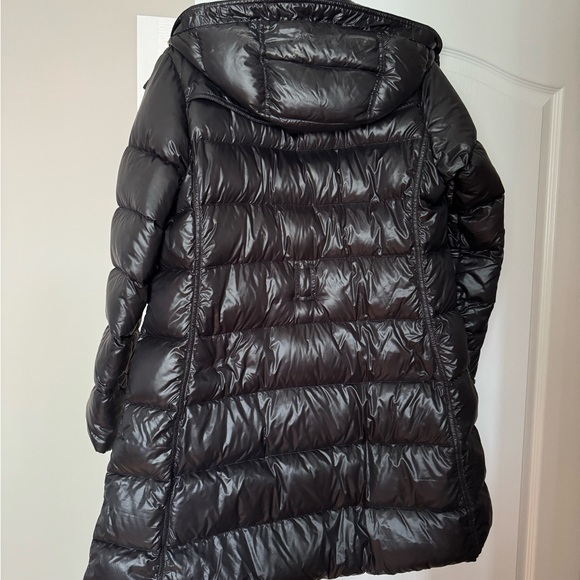 Burberry coat with detachable hood - Picture 3 of 7